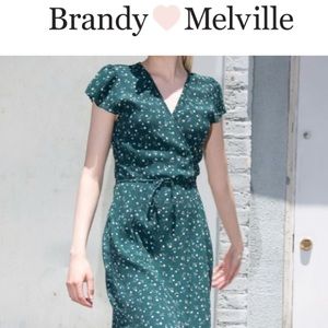 Brandy Melville Robbie dress green